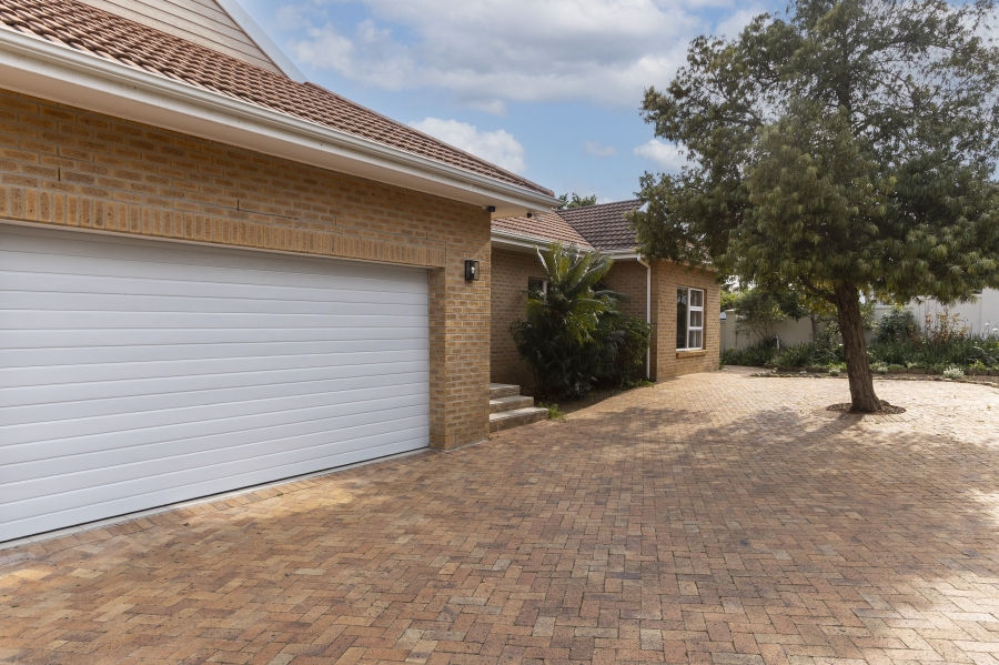 To Let 3 Bedroom Property for Rent in Helena Heights Western Cape